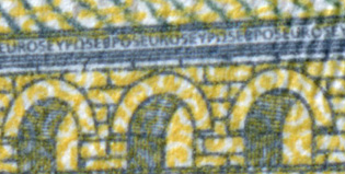 Mikroschrift auf der Rückseite einer 5-Euro-Banknote der Europa-Serie