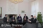 Tobias Körner, Jan Koleśnik, Marcin Gospodarowicz, Christoph Schollmeyer, Urs Lendermann, Andreas Höfer beim Kamingespräch in d