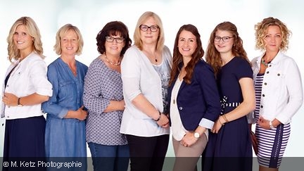 Foto zeigt Mitarbeiterinnen der Geschäftsführung des Prüfungsamts