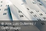 Photo shwos calendar leaves © Jose Luis Gutierrez / Getty Images