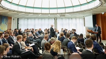 Diskussionsrunde bei der aufsichtsrechtlichen Tagung zur Digitalisierung.
